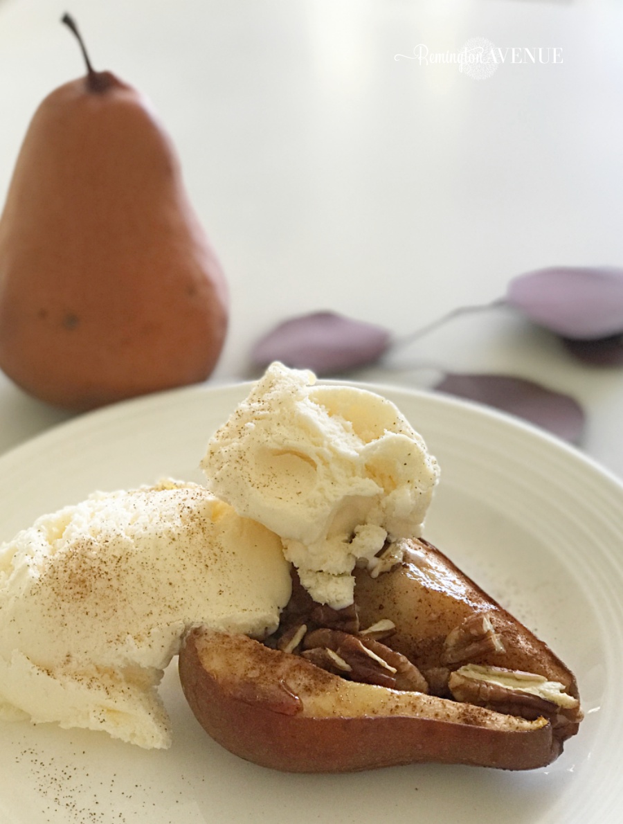 skinny baked pears with pecans and honey