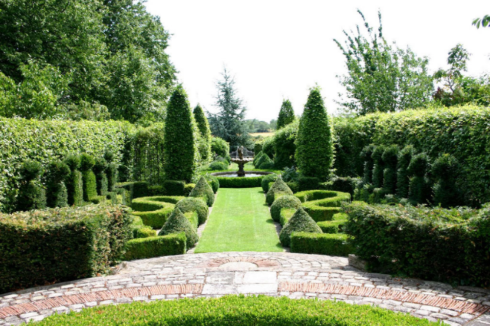 traditional french country garden design- symmetry