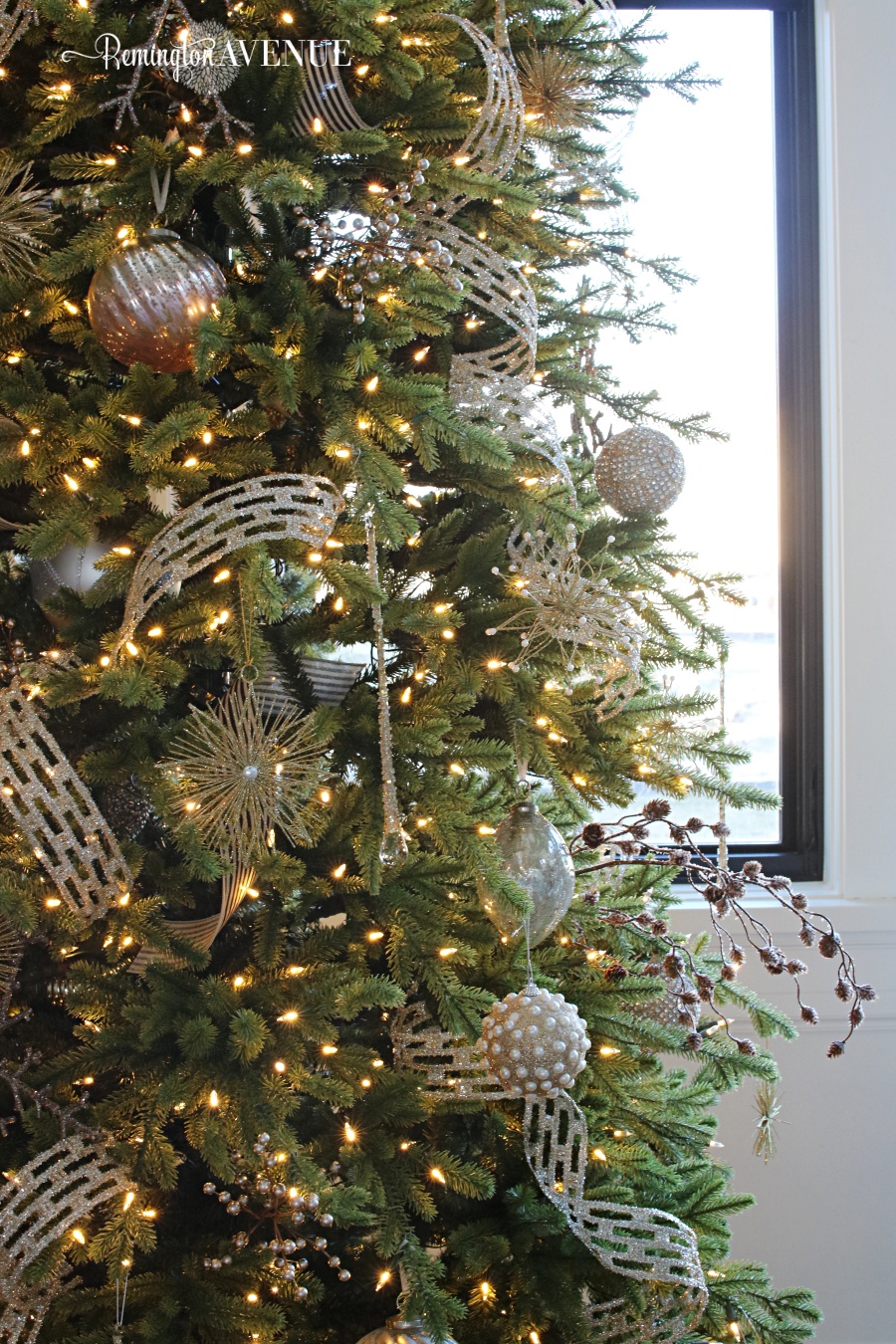 12 Bloggers of Christmas with Balsam Hill - A Metallic and Glass Christmas Tree
