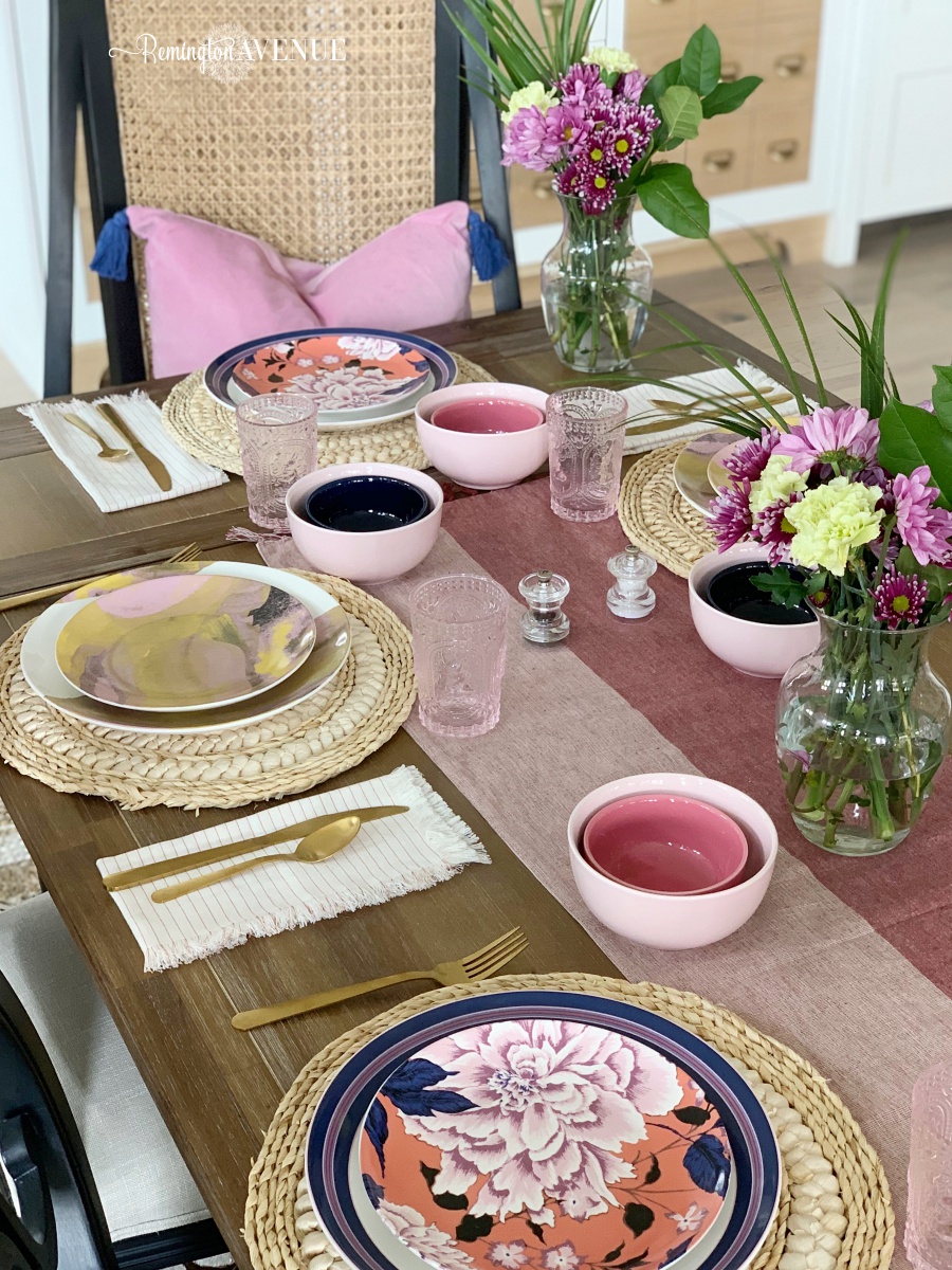 A colorful Spring/Summer Table Scape