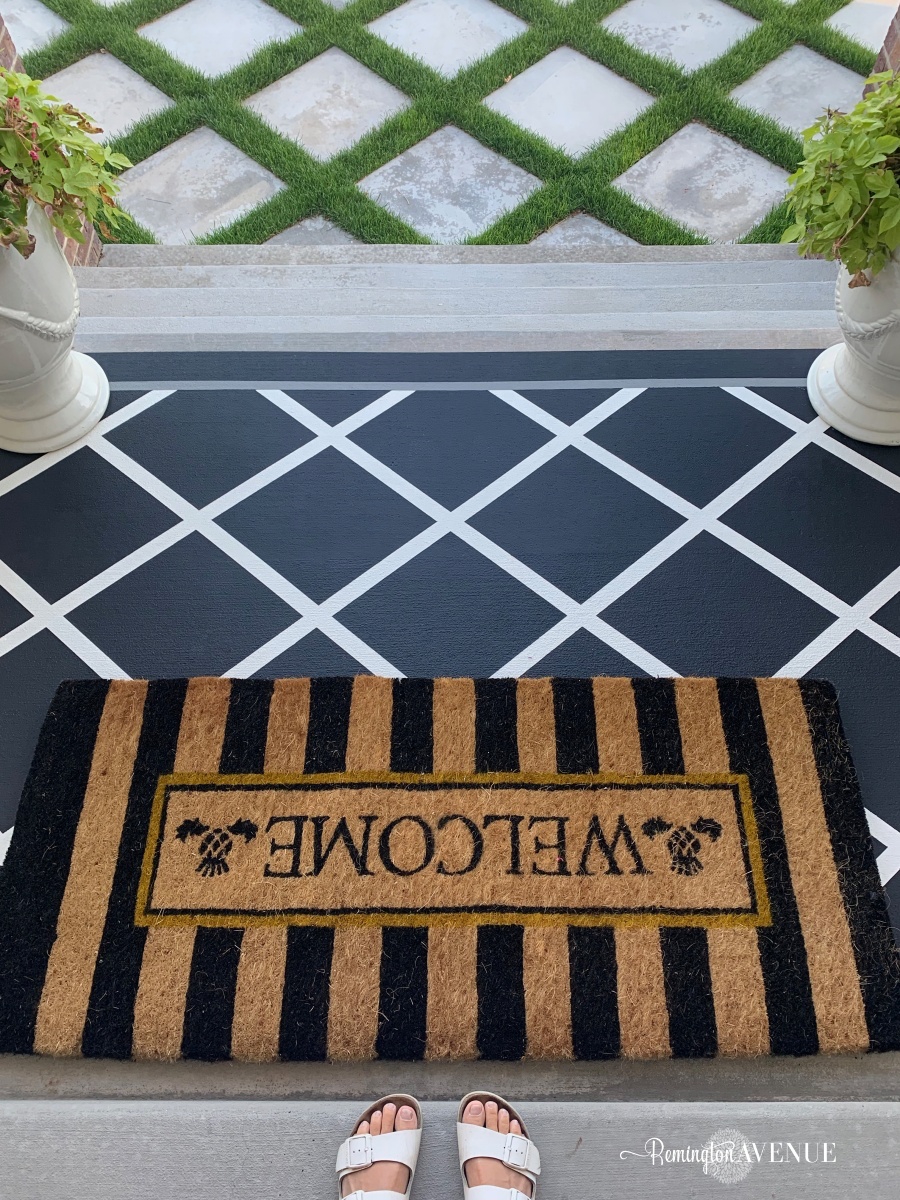 paint a porch or patio rug 