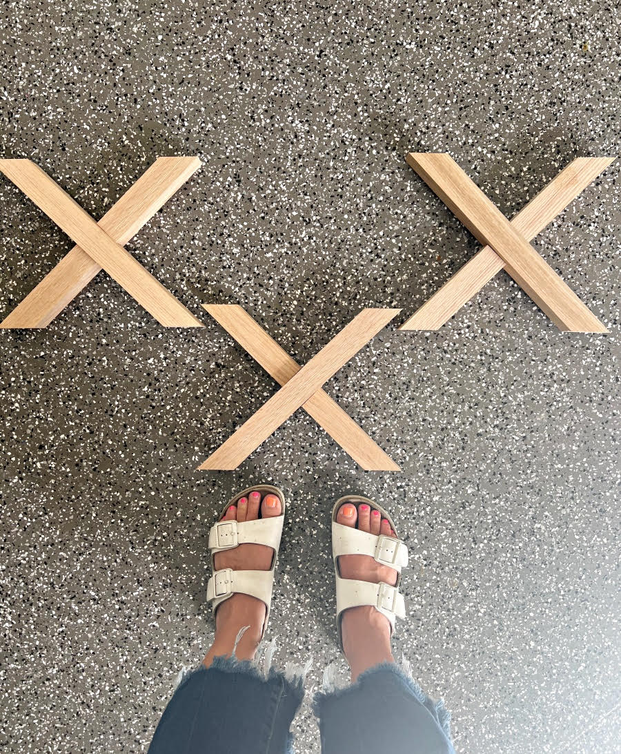 DIY Giant Wall Tic Tac Toe Tutorial - Remington Avenue