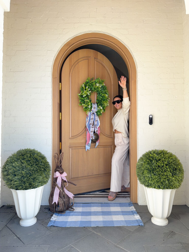 Spring Front Door: Design and Decor Inspiration