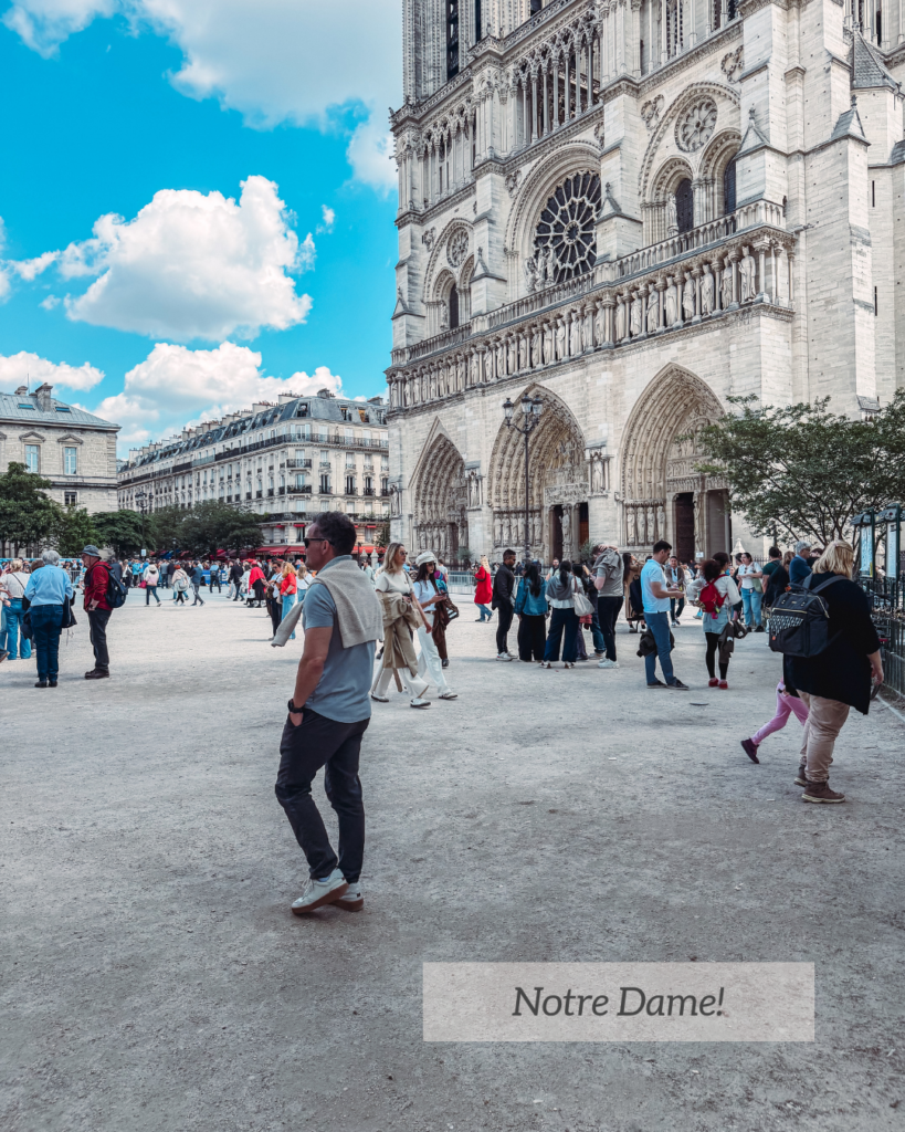 Paris Travel Guide